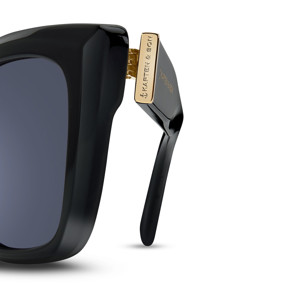 Cassis All Black