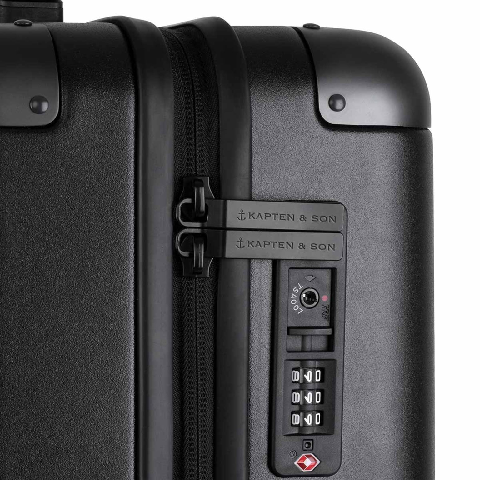 Heathrow Check-in All Black