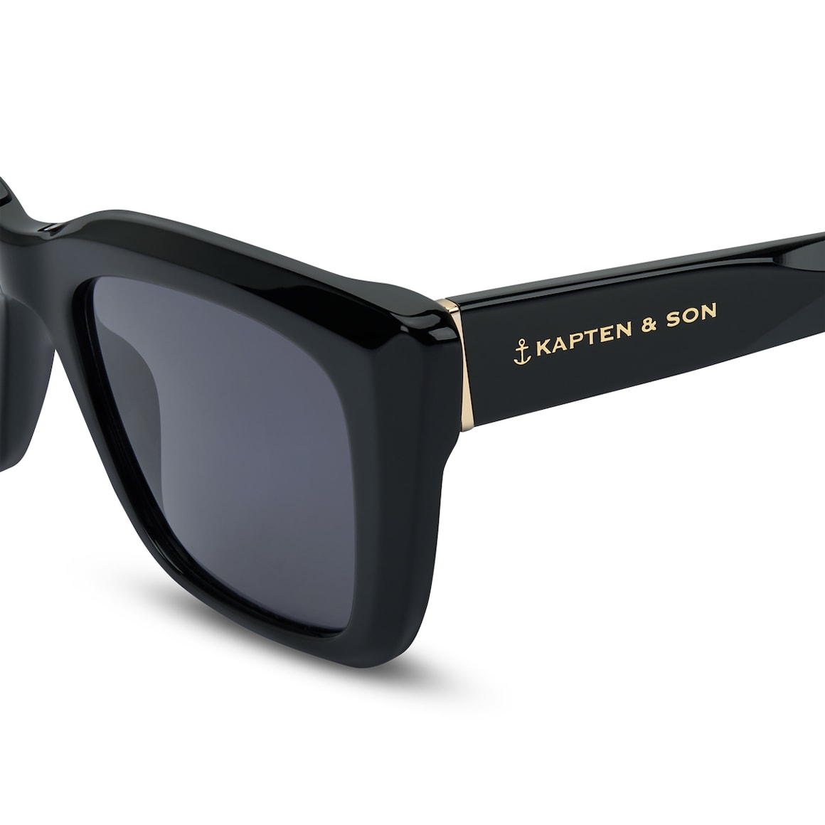 Cassis All Black