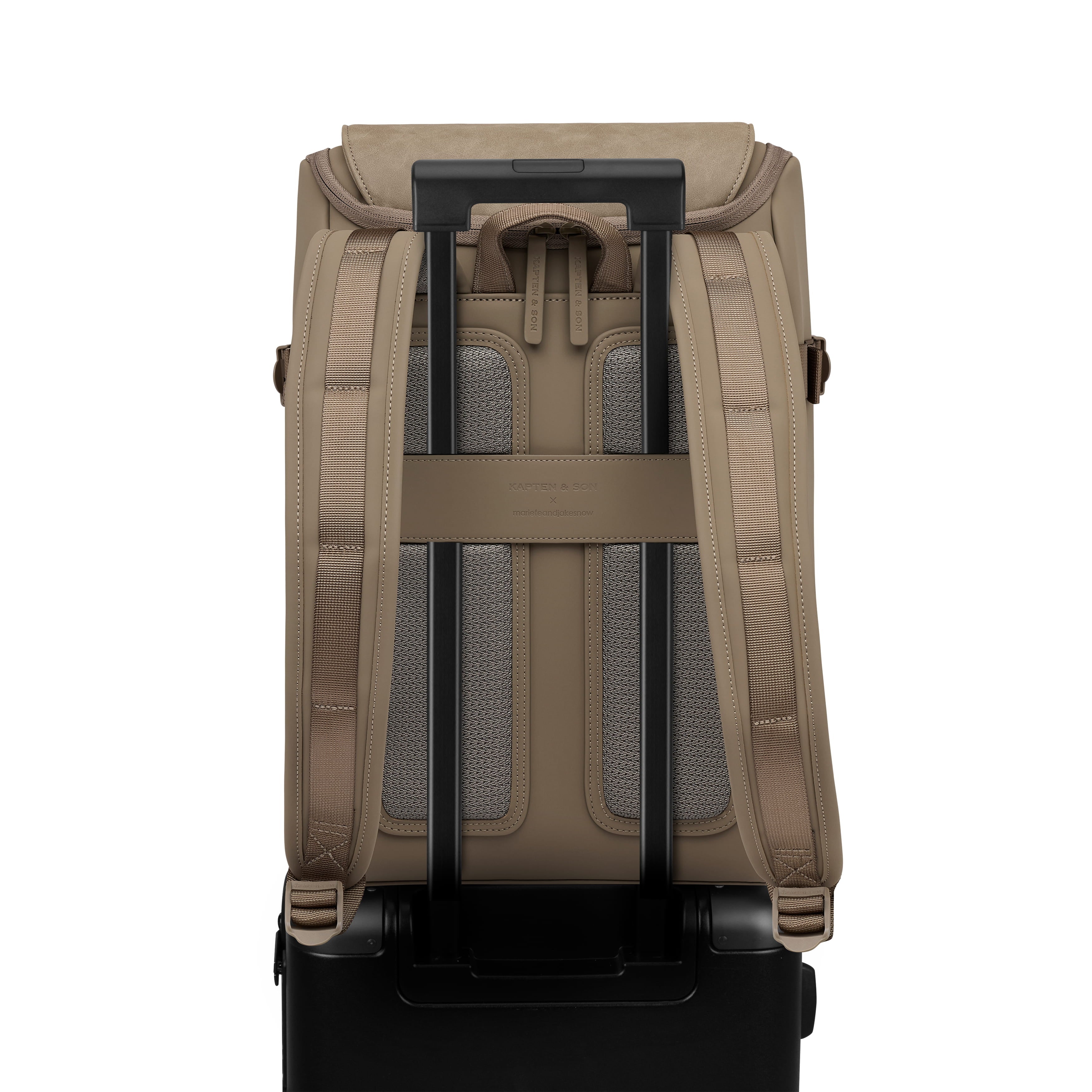 Bali Medium Walnut by Mariefeandjakesnow