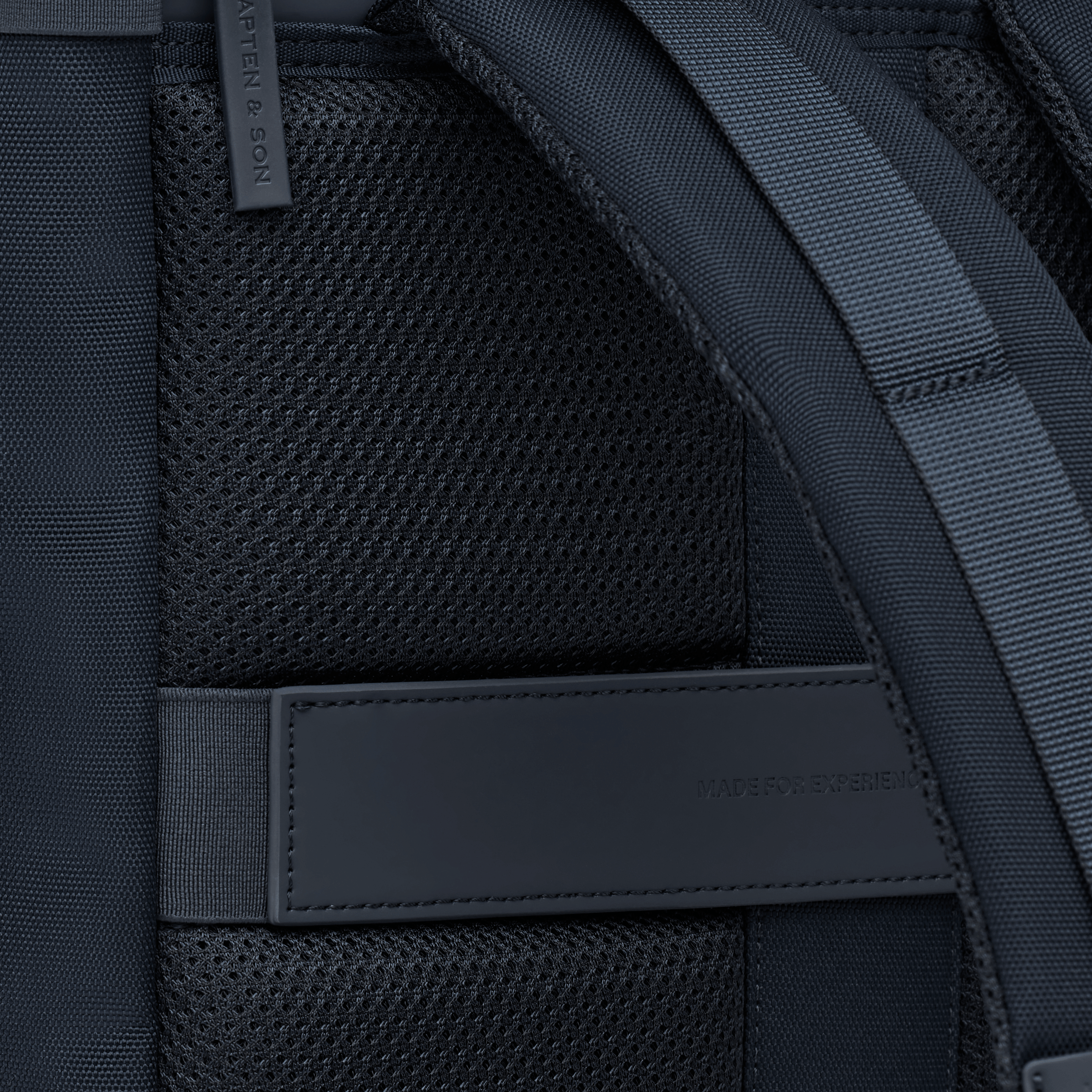 Fyn Navy Blue